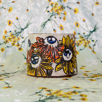 Looky Loo Flower Mug (No Luster)